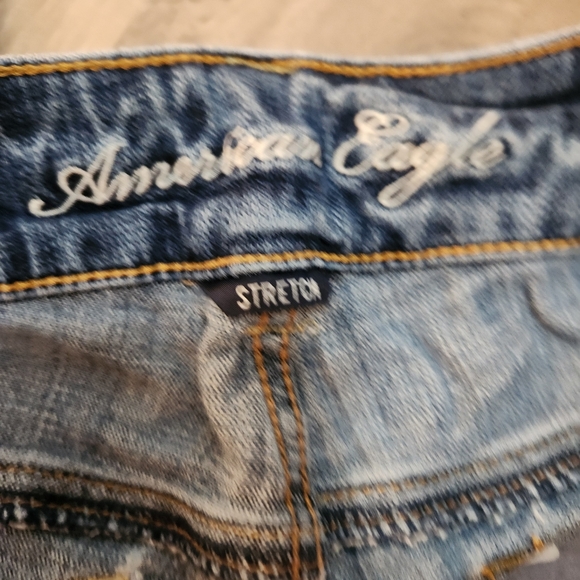 American Eagle Artist Women's Size 6 Distressed Flare Denim Lowrise, Lt Wash Y2K - Picture 2 of 7